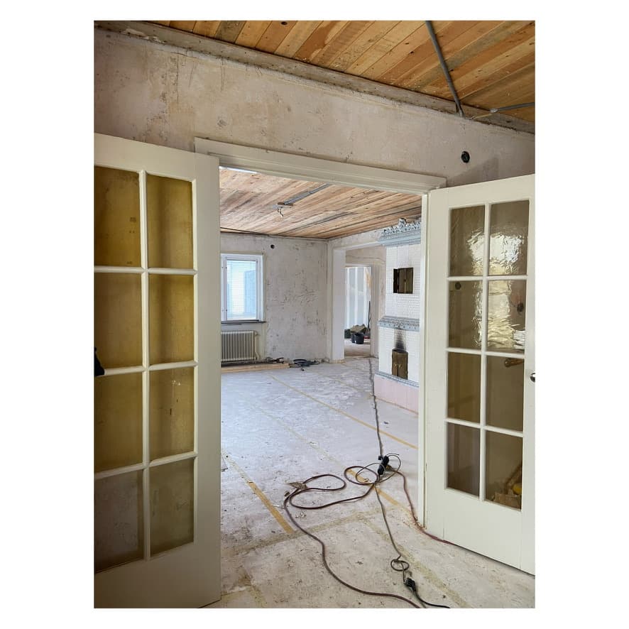RENOVERING VILLA